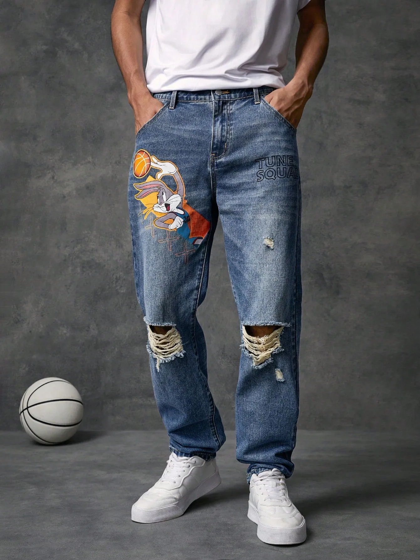 Men Cartoon Graphic Ripped Straight Leg Jeans